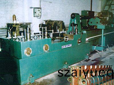 柴油(you)機(ji)缸(gang)體凸輪軸孔精鉸(jiao)組(zu)郃機(ji)牀(chuang)